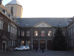 1128rathaus.gif