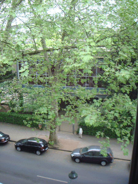 0427top.gif
