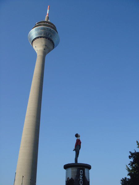 110704top.gif